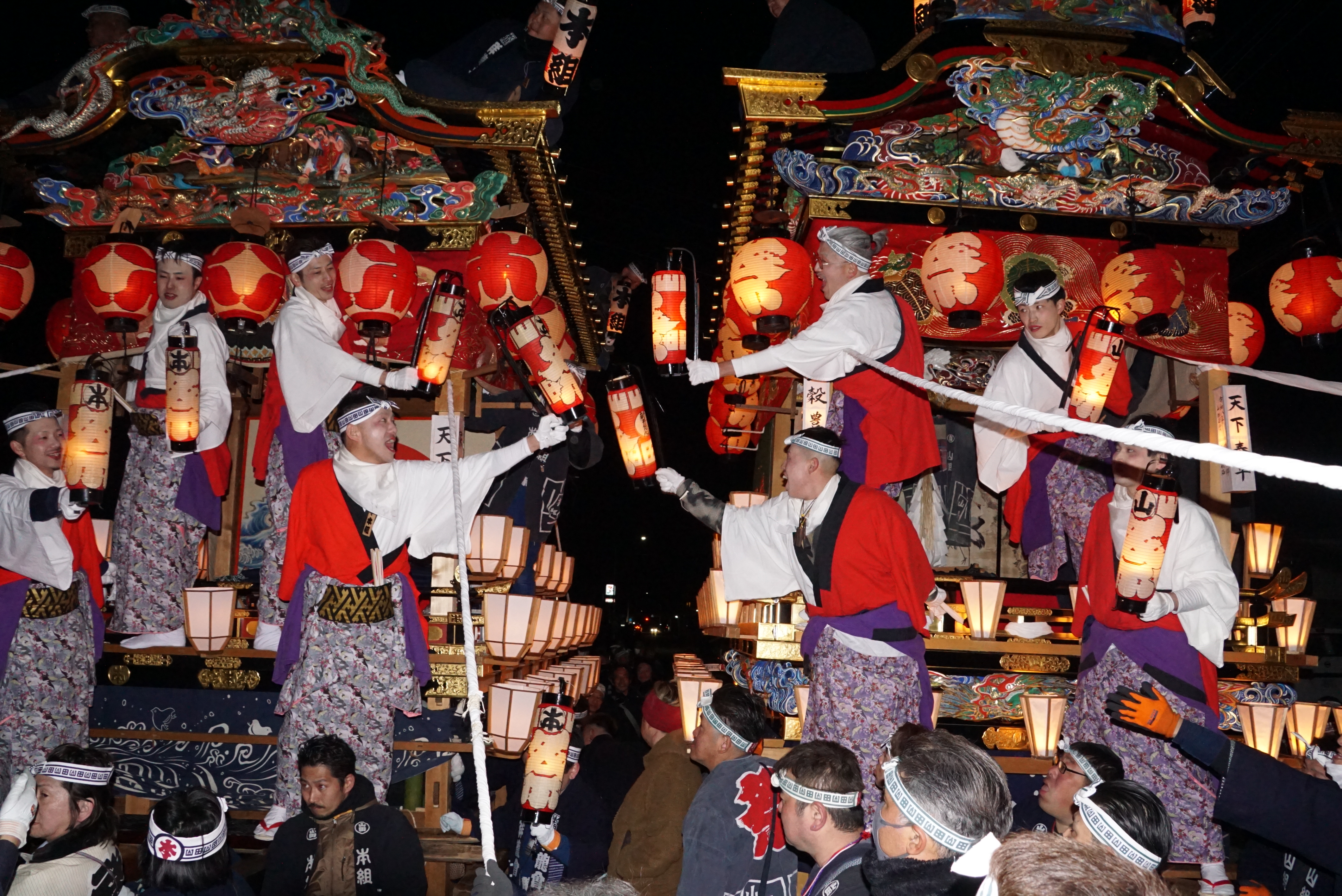 夜の屋台 ぼんぼり